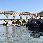 Superbe 35 M2, Piscine, 2 Pieces, Calme, Parking Prive, Jardin, Pont Du Gard 10 Mn #1 * Rochefort-du-Gard